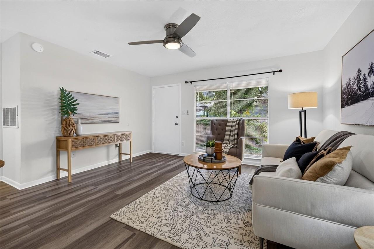 230 48th Ave N - Photo 5 of 22