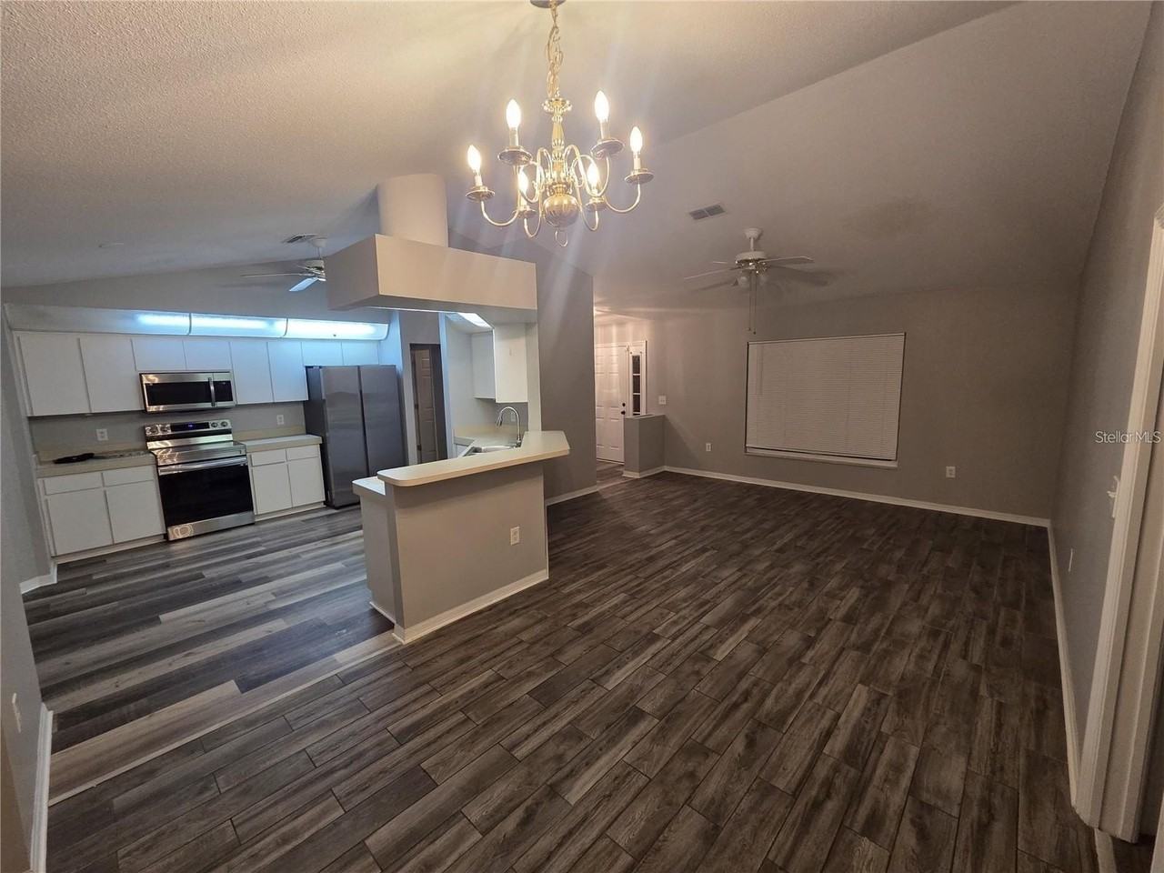 6130 Nantucket Ln - Photo 5 of 27