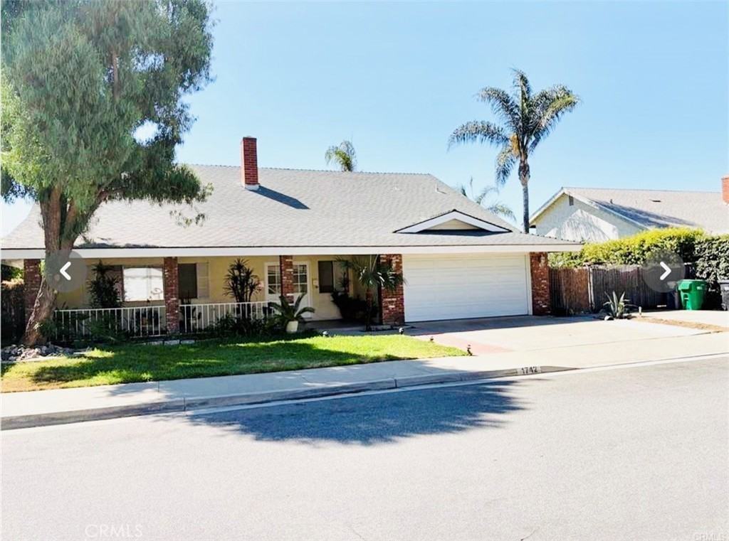 1742 La Mesa Oaks Dr - Photo 2 of 36