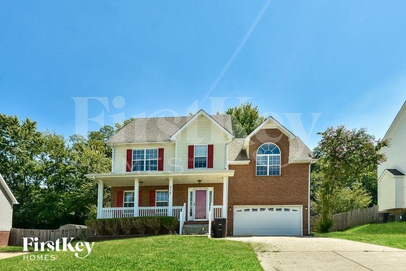 712 Winding Bluff Way - Photo 2 of 15