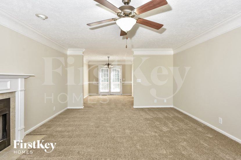 712 Winding Bluff Way - Photo 4 of 15