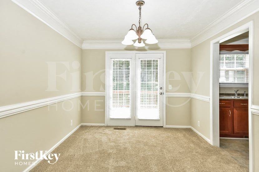 712 Winding Bluff Way - Photo 5 of 15