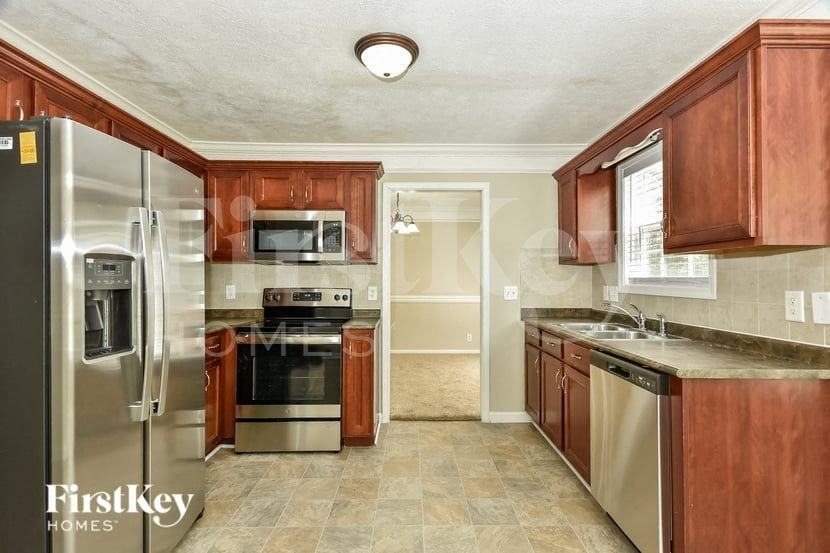 712 Winding Bluff Way - Photo 7 of 15