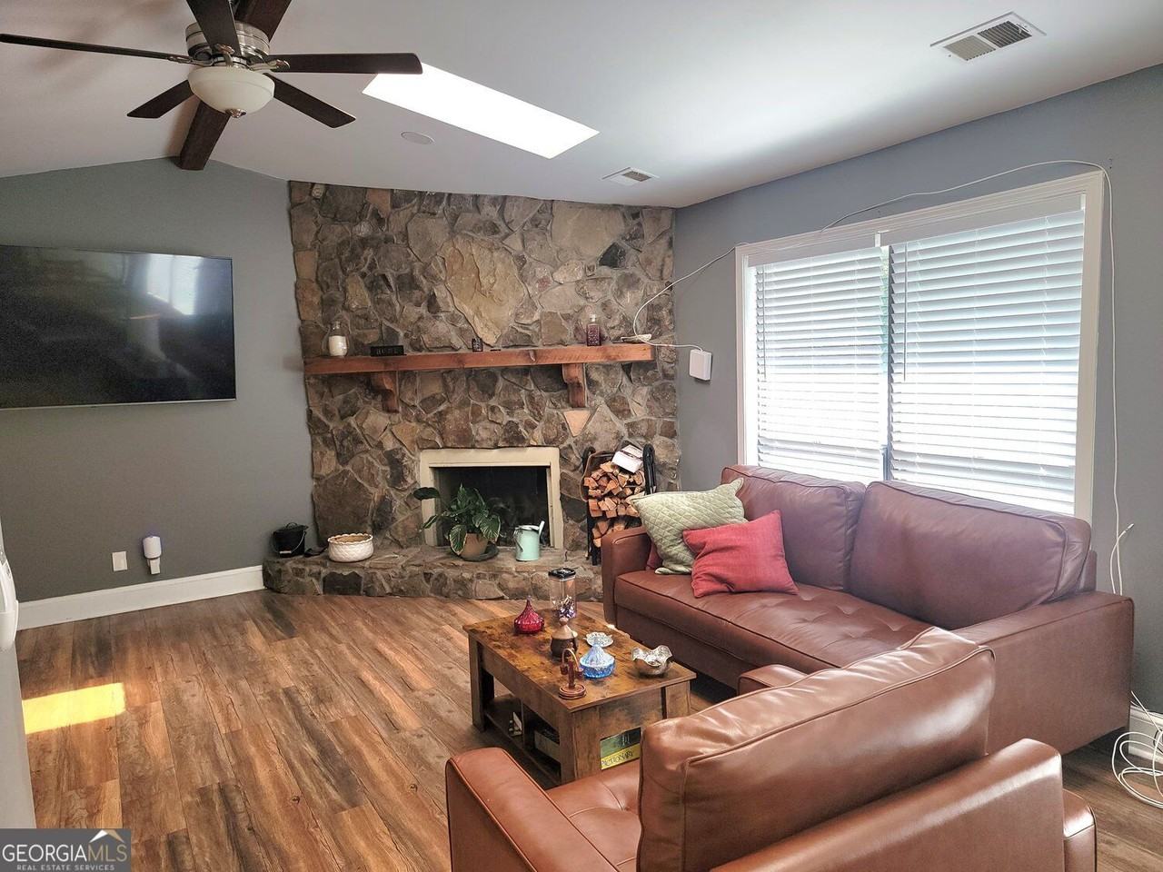 5104 Carole Pl - Photo 5 of 15