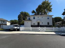 featured image of 104 Niehaus Ave