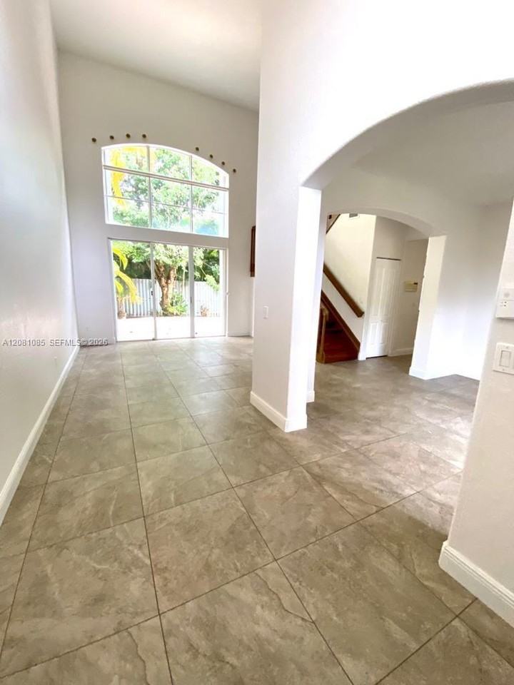 9457 Nw 47th Ter - Photo 3 of 50