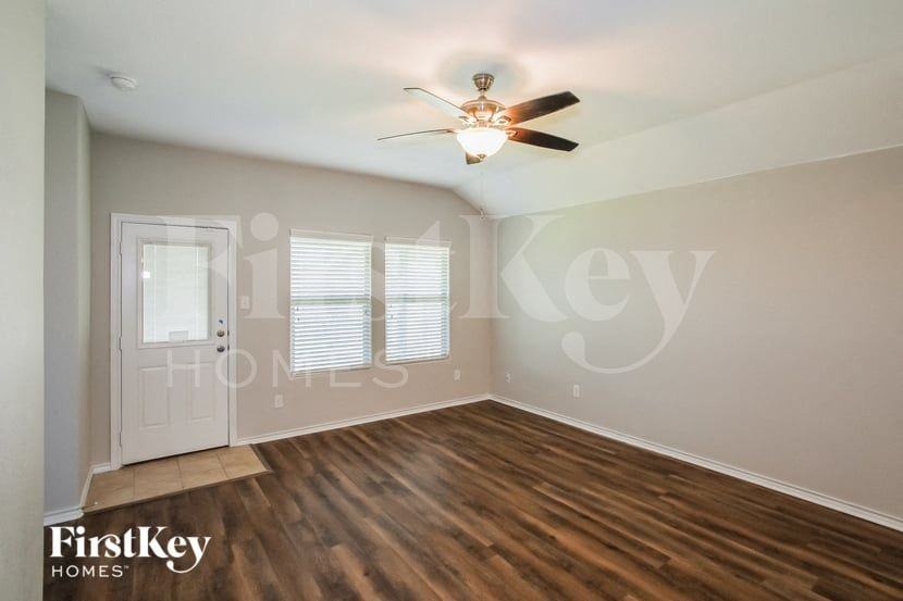 4205 Gallowgate Dr - Photo 2 of 16