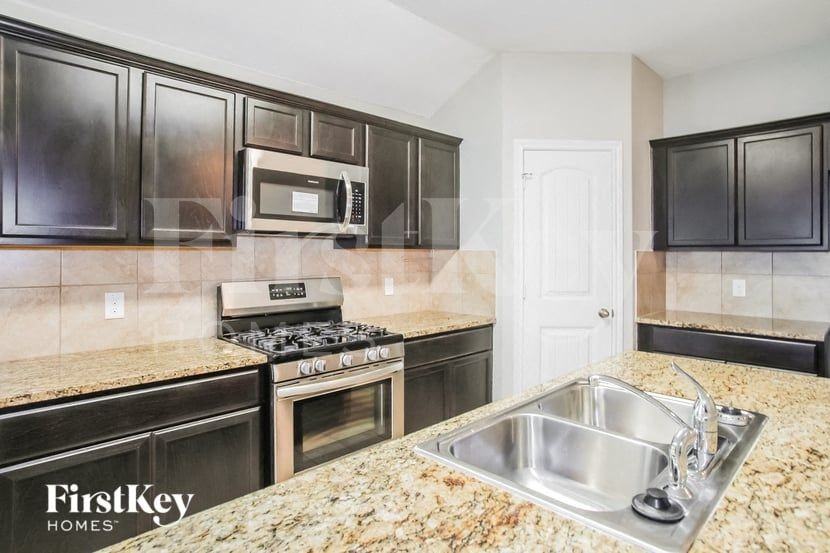 4205 Gallowgate Dr - Photo 6 of 16