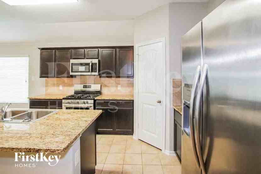 4205 Gallowgate Dr - Photo 7 of 16