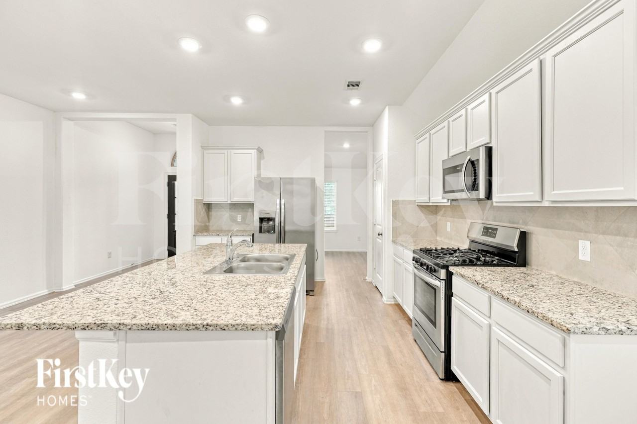3036 Newcastle Crest Ln - Photo 7 of 19