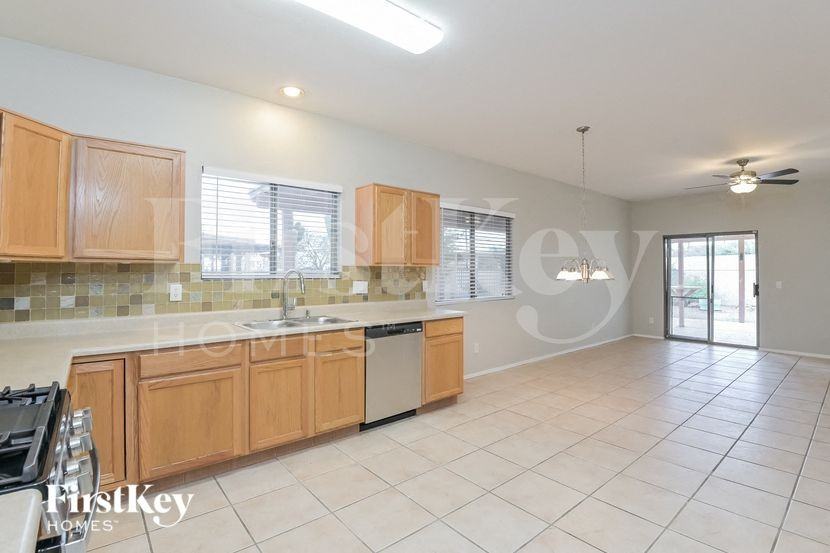 3684 S Escalante Oasis Pl - Photo 5 of 15
