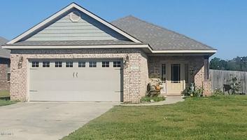 featured image of 10322 Hutter Rd