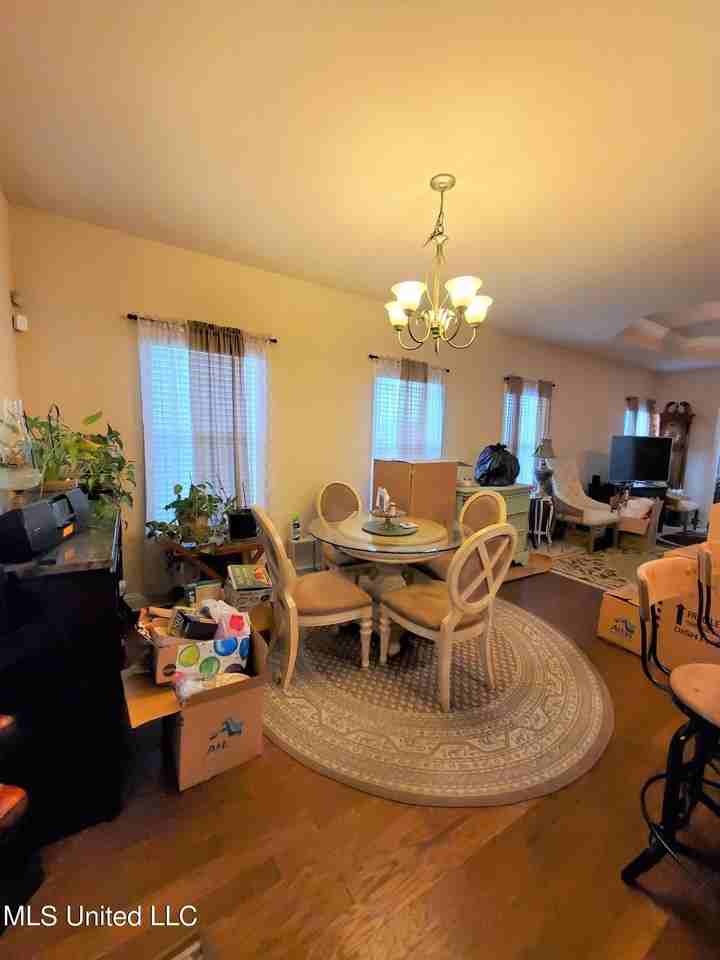 10322 Hutter Rd - Photo 3 of 7