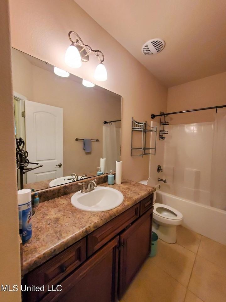 10322 Hutter Rd - Photo 4 of 7