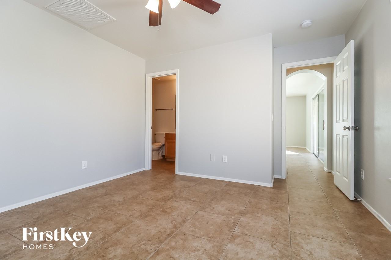 12320 N 147th Ln - Photo 7 of 13