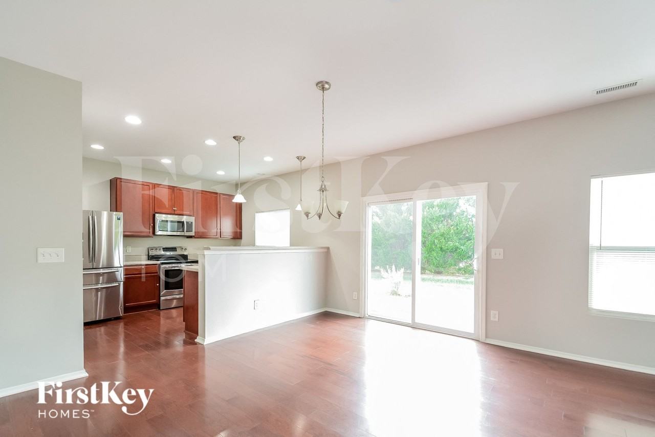 1025 Sweet Gale Dr - Photo 5 of 15