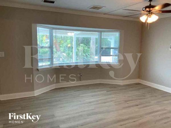 9149 Sunrise Dr - Photo 2 of 11