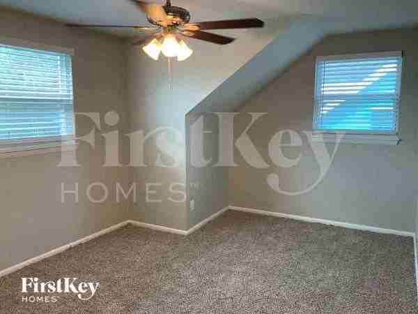 9149 Sunrise Dr - Photo 7 of 11