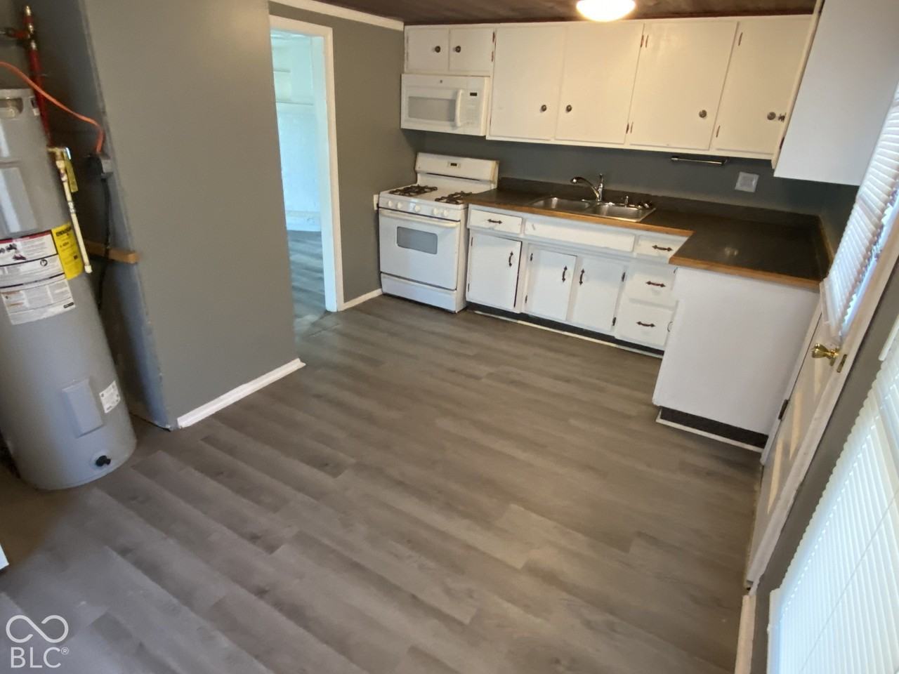 4201 E Lynn St - Photo 4 of 15