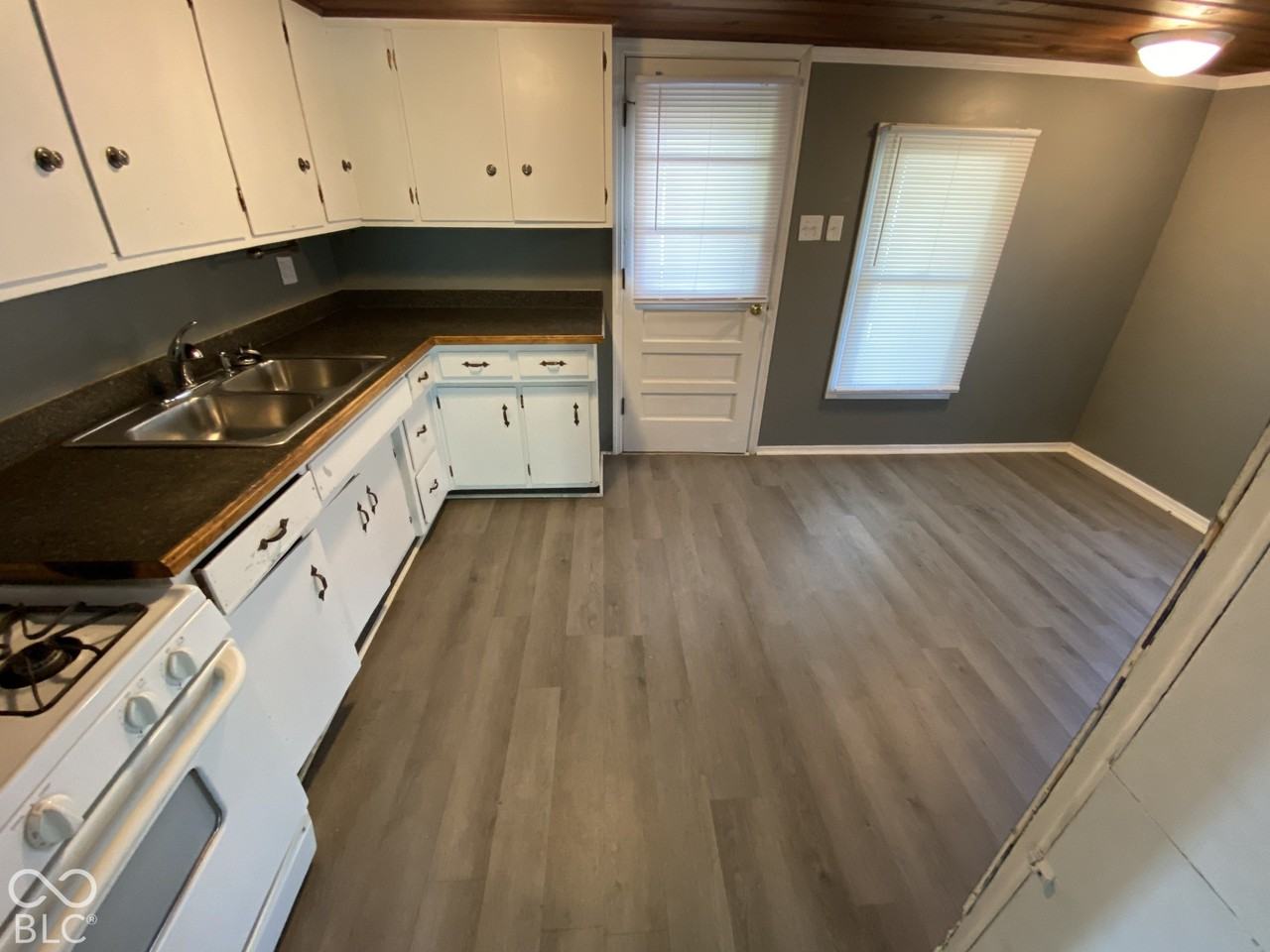 4201 E Lynn St - Photo 6 of 15