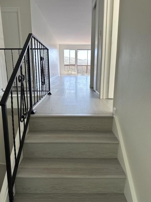 1246 Park Pacifica Ave - Photo 5 of 25