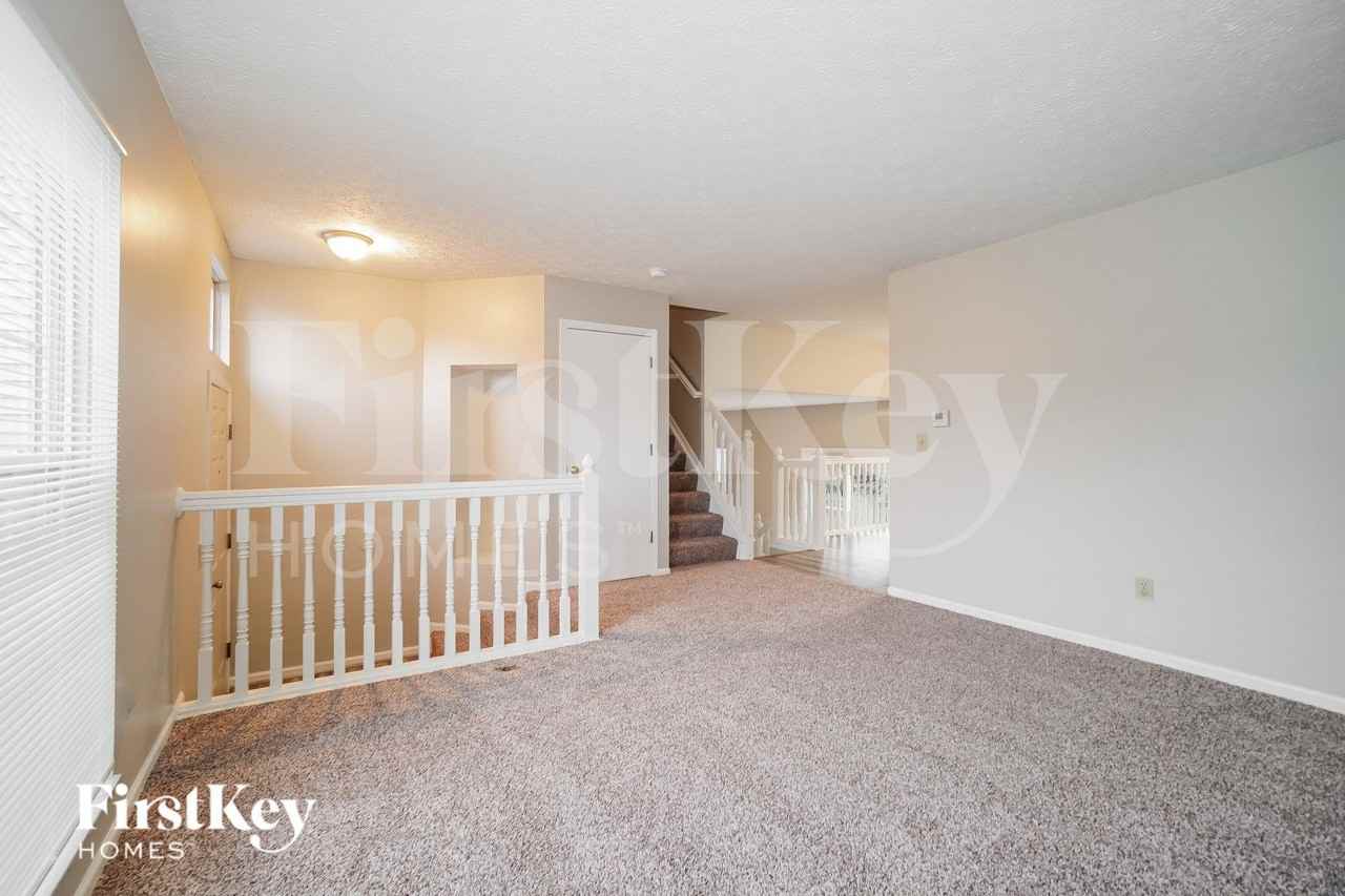 851 Spivey Ln - Photo 5 of 16