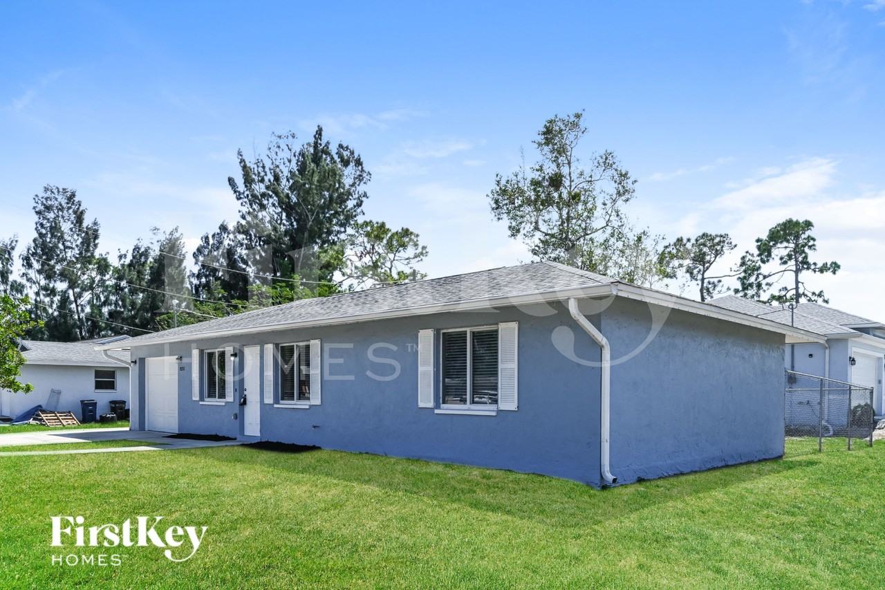 9050 San Carlos Blvd - Photo 2 of 17