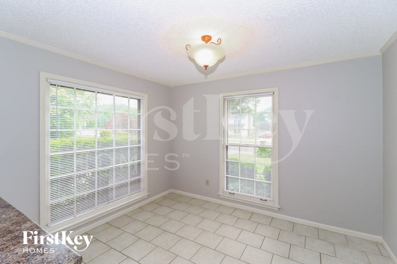 8508 Chimneyrock Blvd - Photo 6 of 15