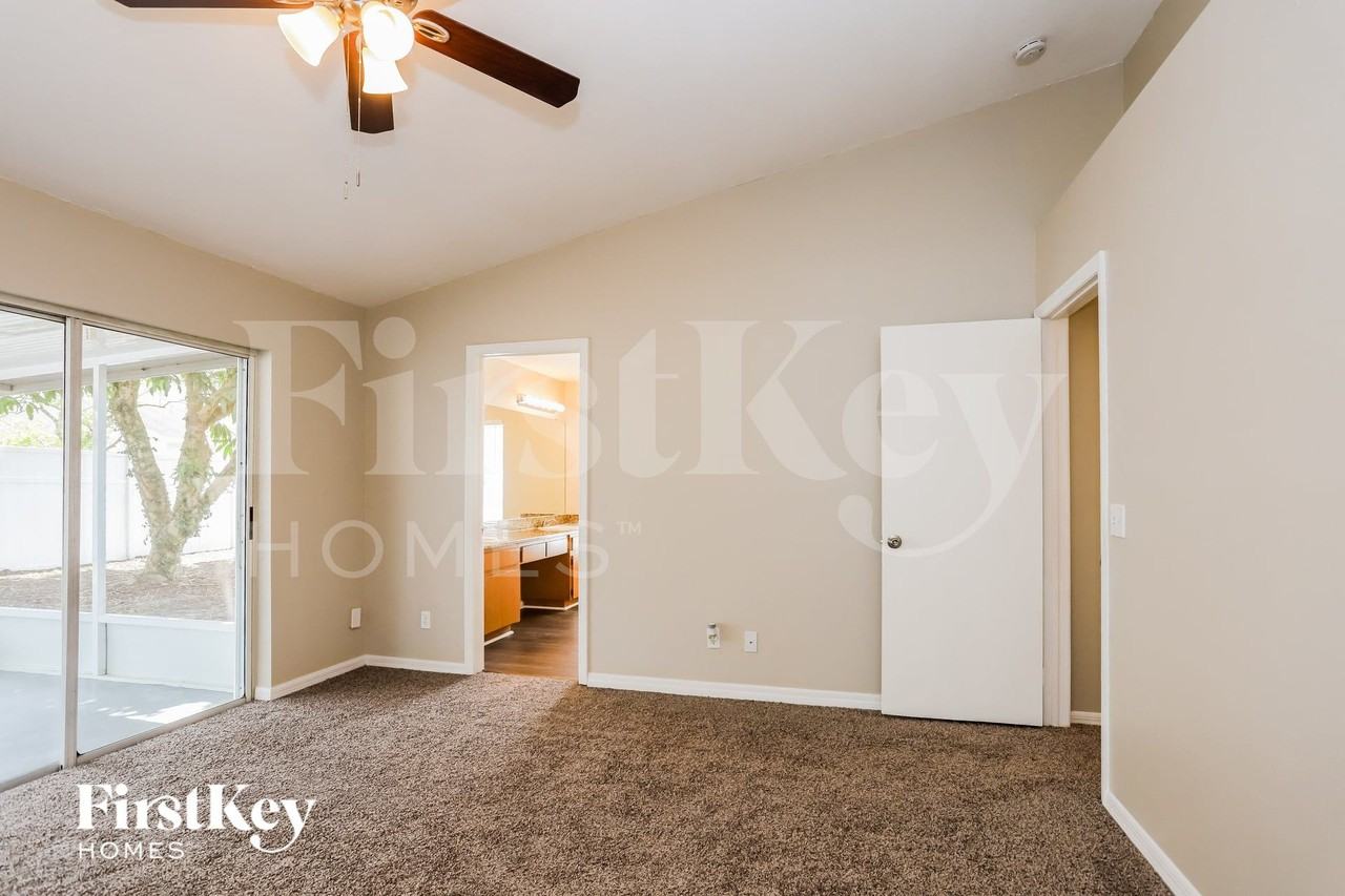 1718 Elk Spring Dr - Photo 7 of 15