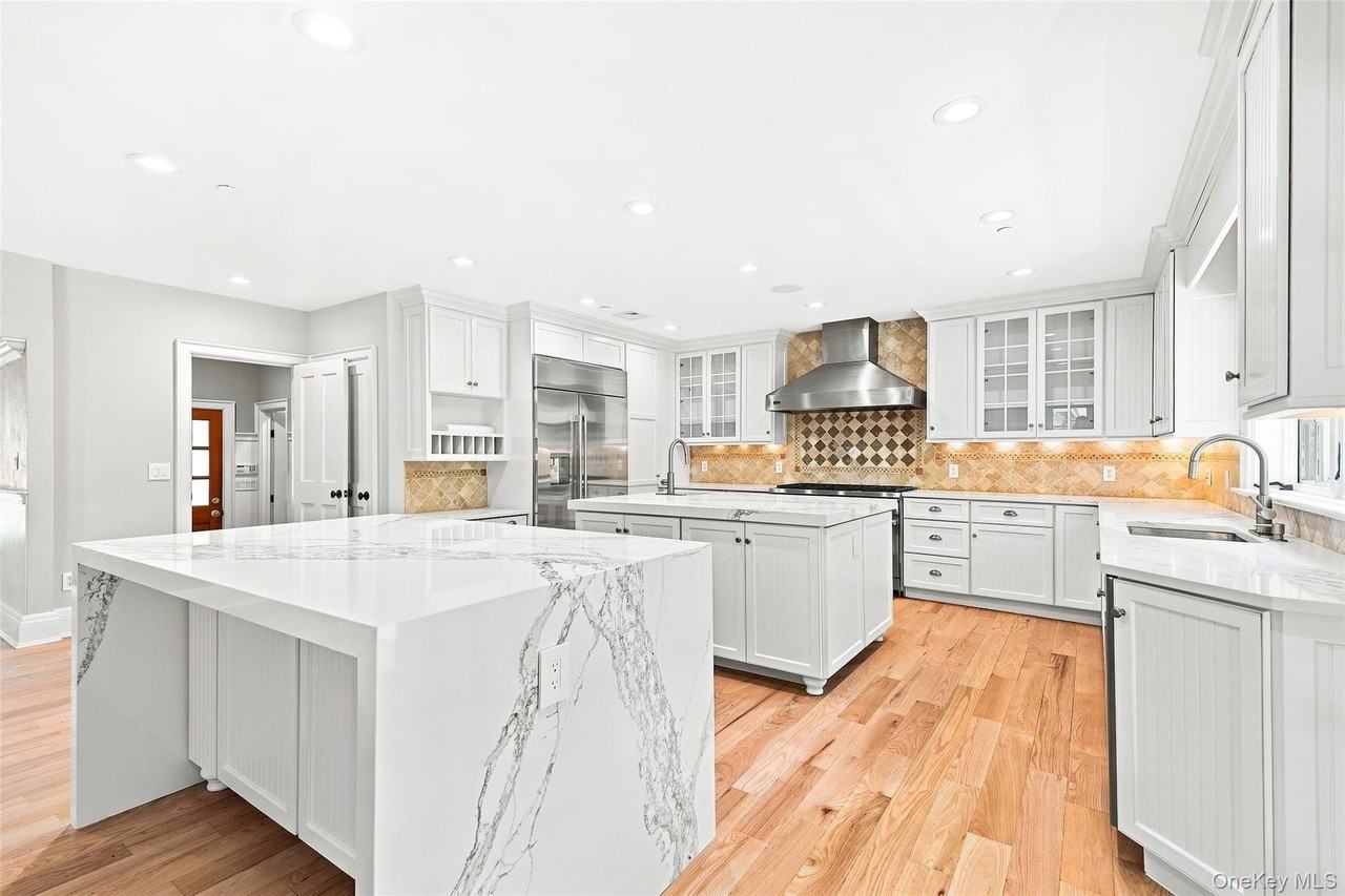 38 Lincoln Ave - Photo 2 of 33