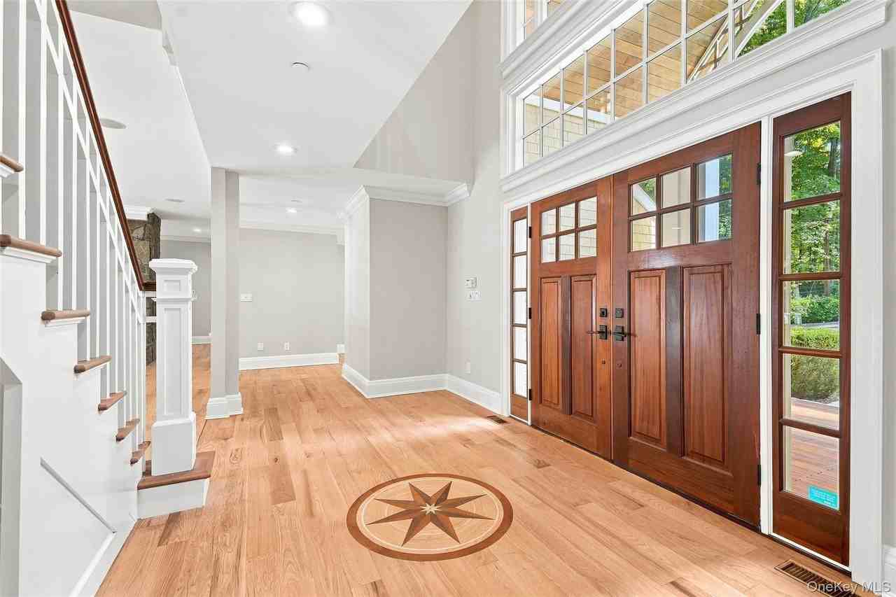 38 Lincoln Ave - Photo 7 of 33