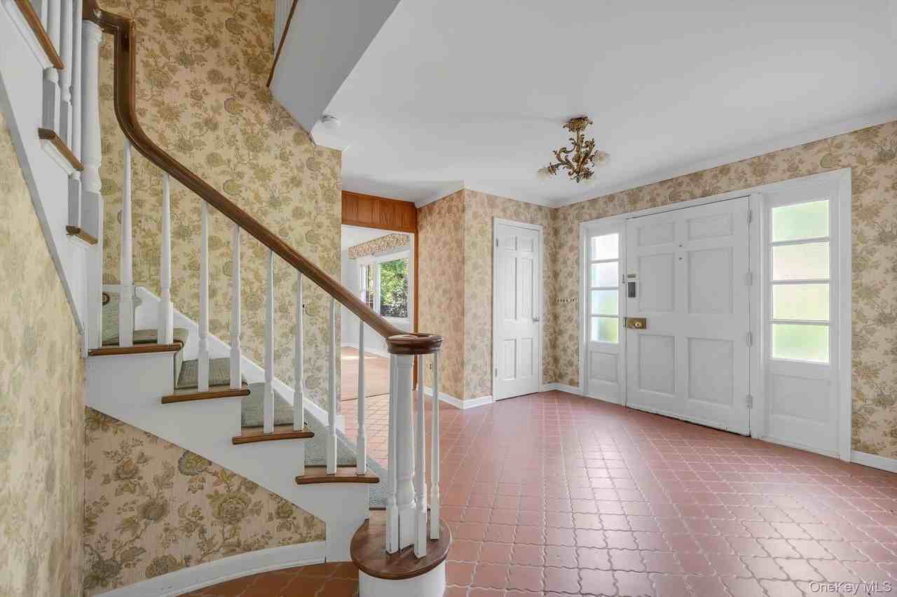14 Oak Ln - Photo 5 of 21