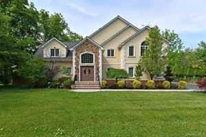 featured image of 42 Willow Tree Rd