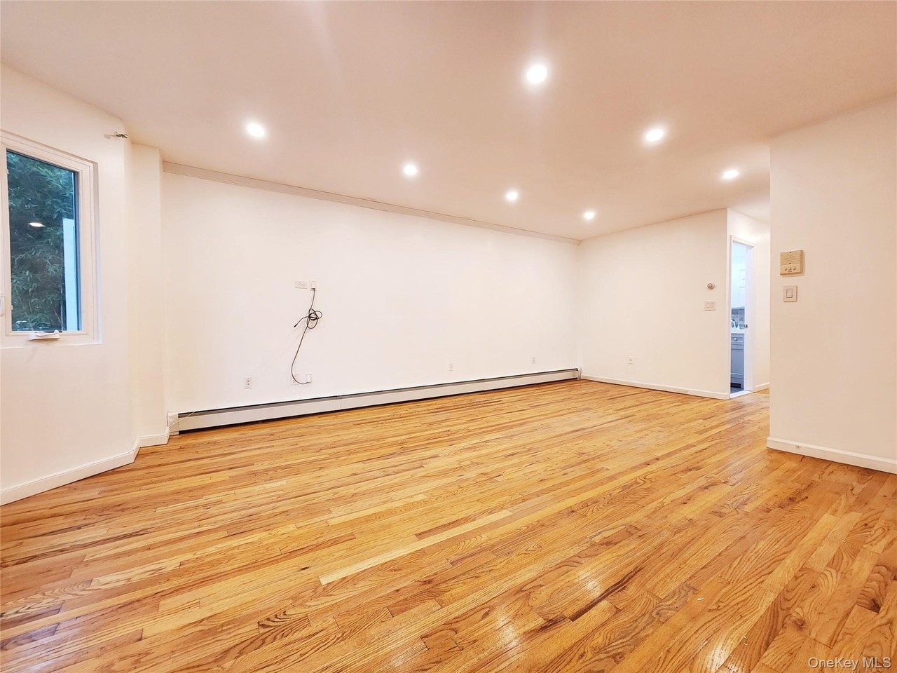 9408 89th Ave #1stFL - Photo 5 of 18