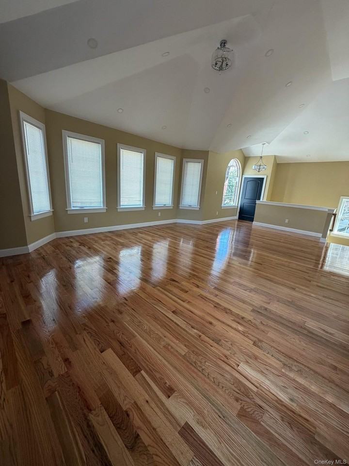 24712 139th Ave - Photo 7 of 8