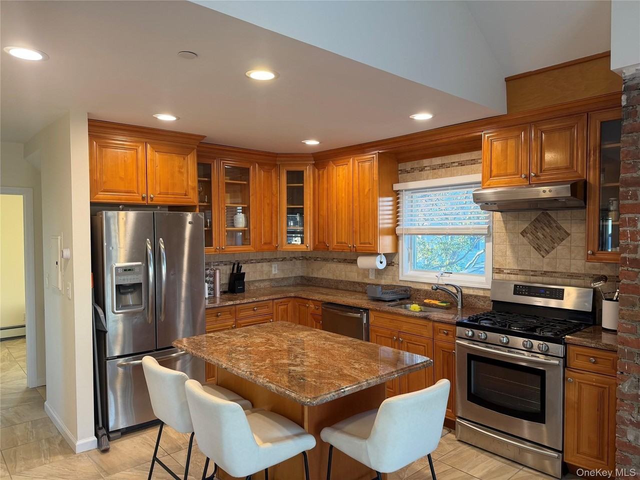 39 Indiana Ave #2 - Photo 6 of 11