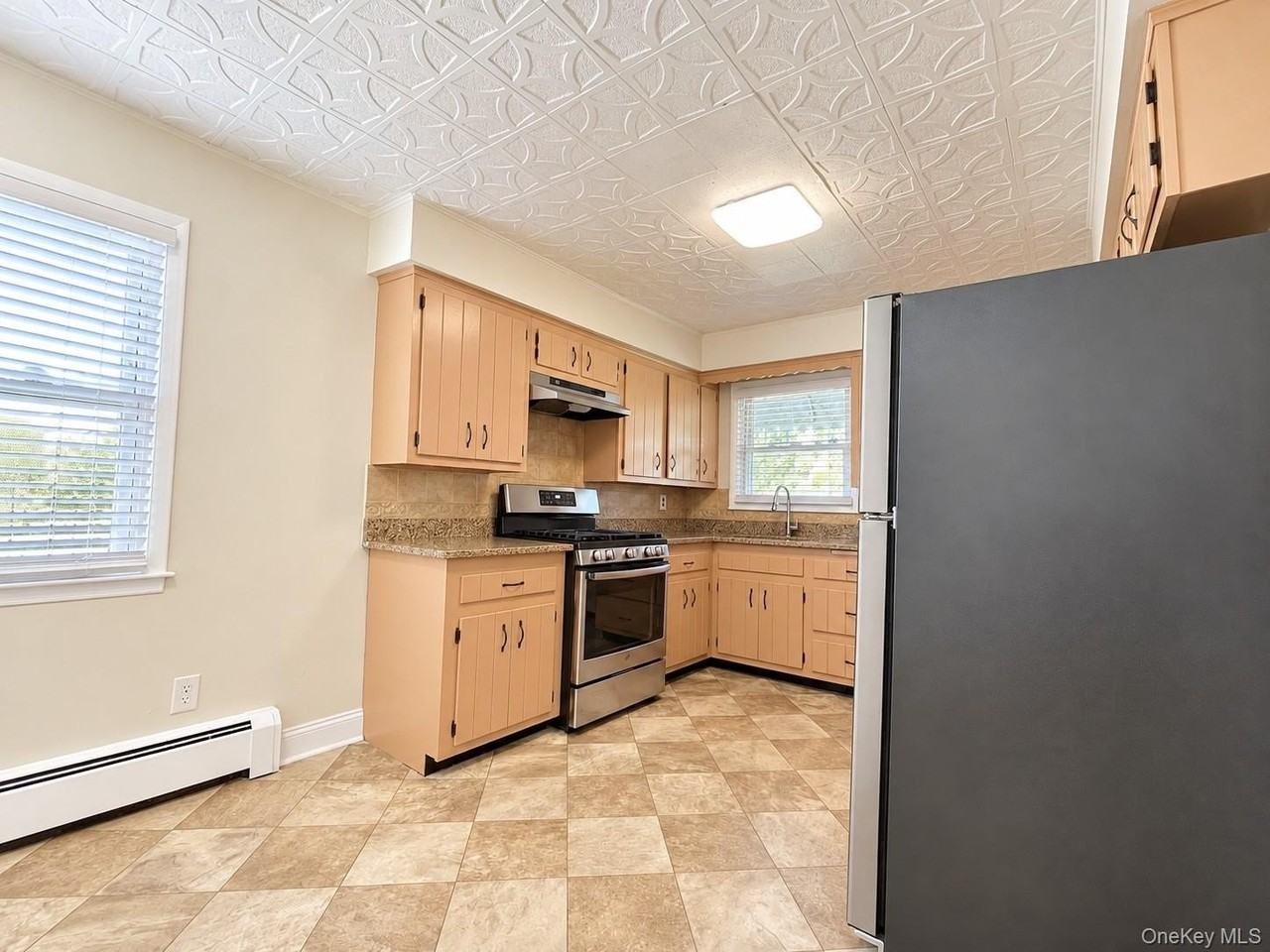159 Elm Ave #1 - Photo 3 of 12