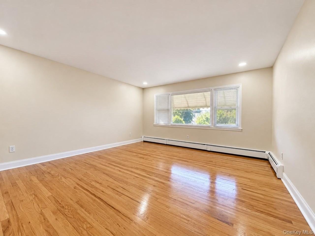 159 Elm Ave #1 - Photo 7 of 12