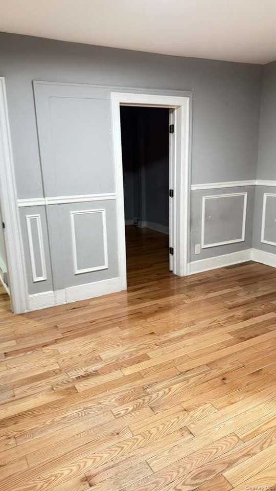 296 N Main St - Photo 3 of 4