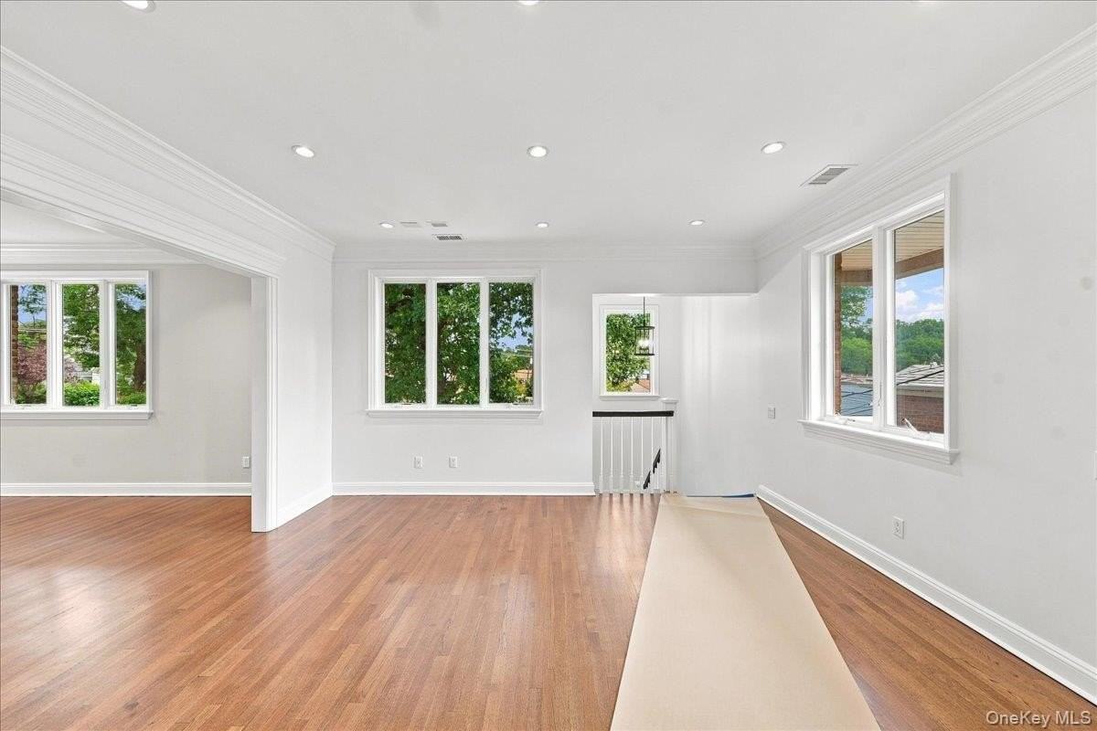 3533 Ropes Ave - Photo 2 of 19