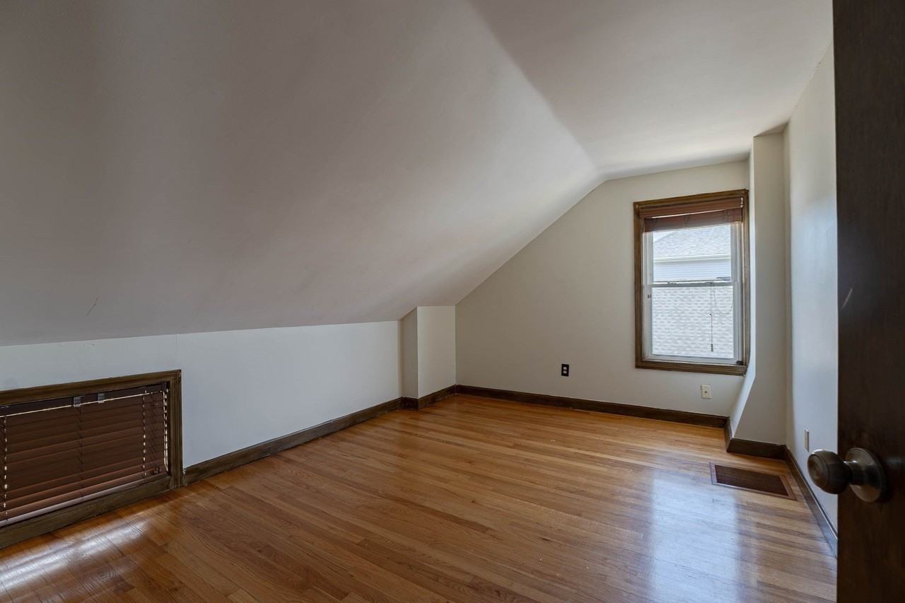 1129 Bedford St #2E - Photo 7 of 14