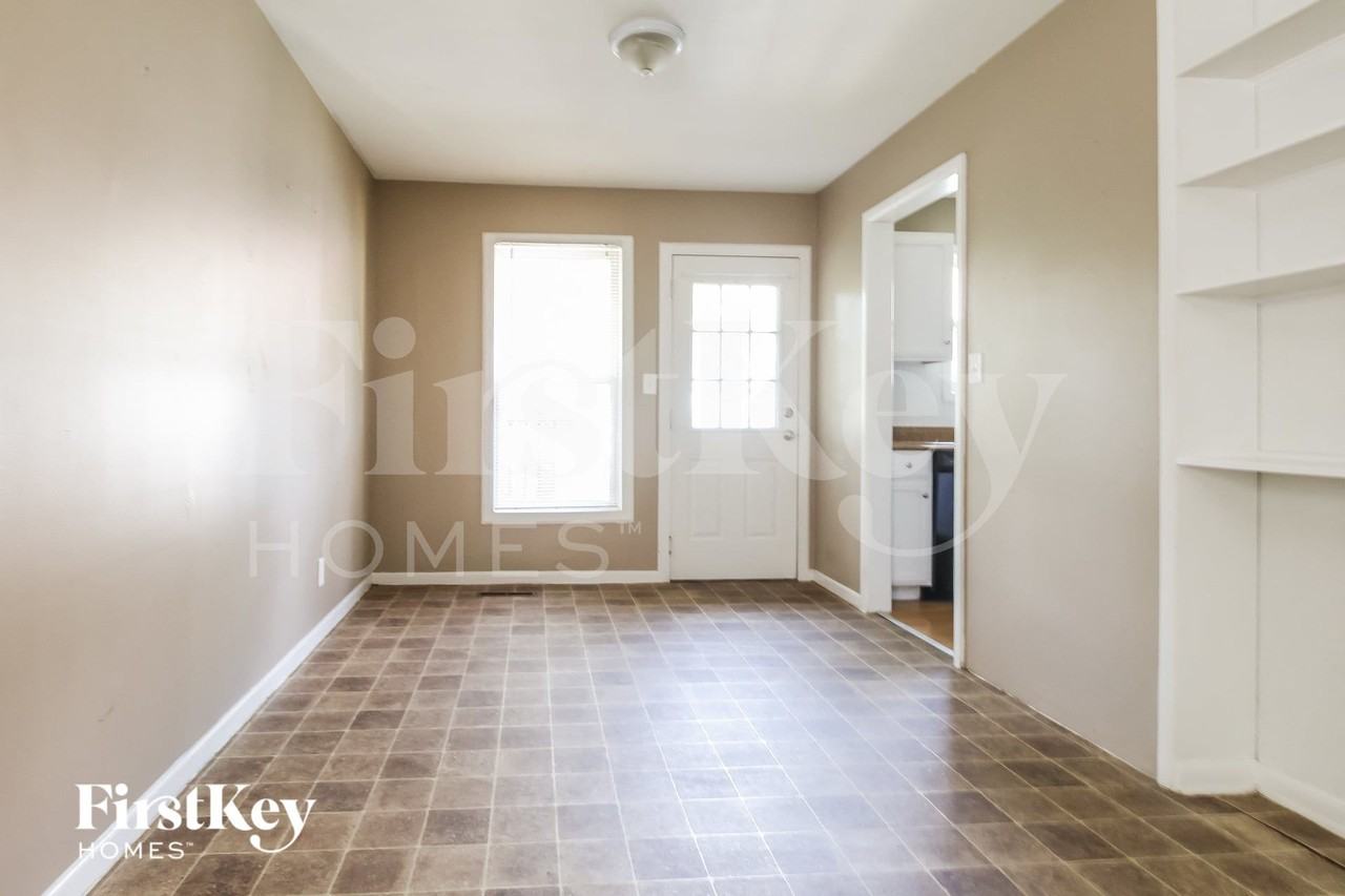5102 N Euclid Ave - Photo 5 of 15