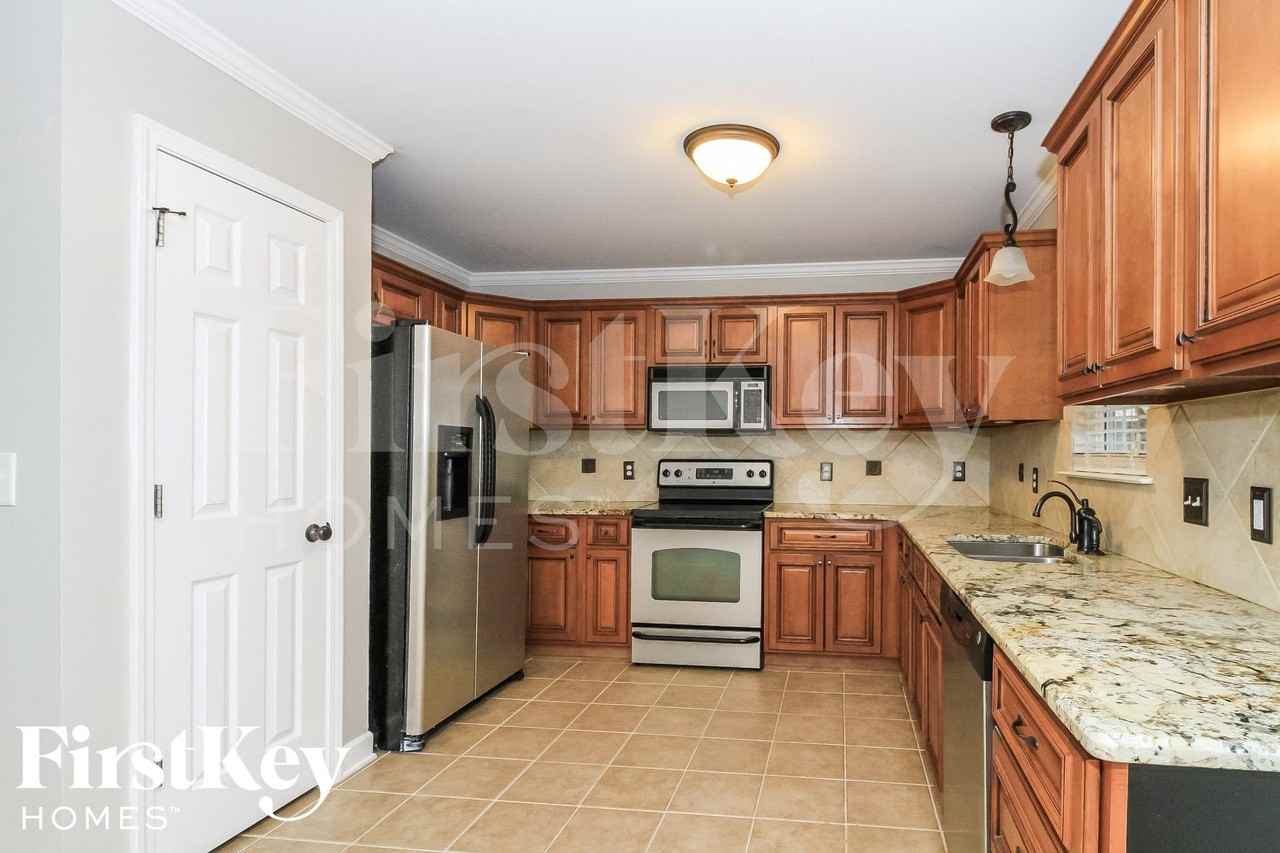 4809 Bridgton Place Dr - Photo 6 of 15