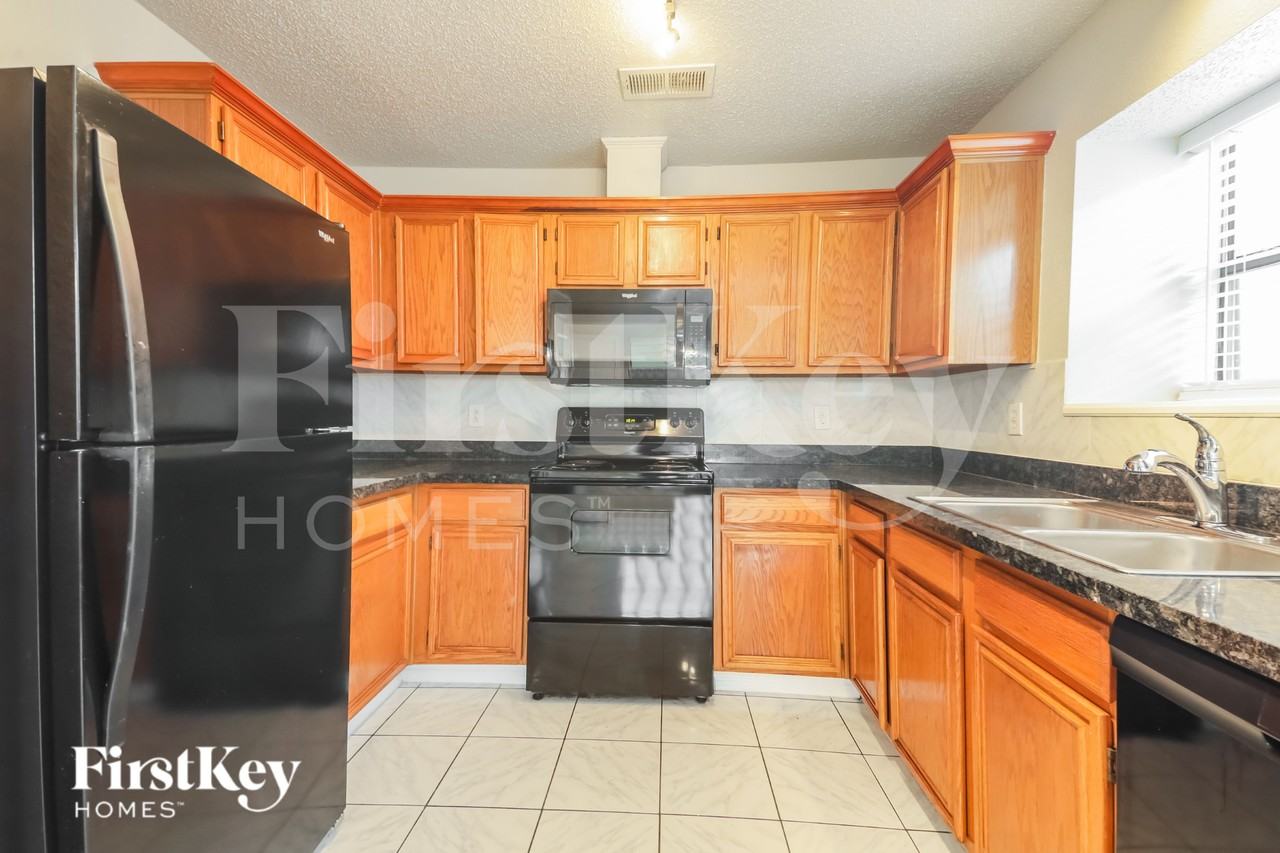 4118 Crystal Ln - Photo 5 of 16