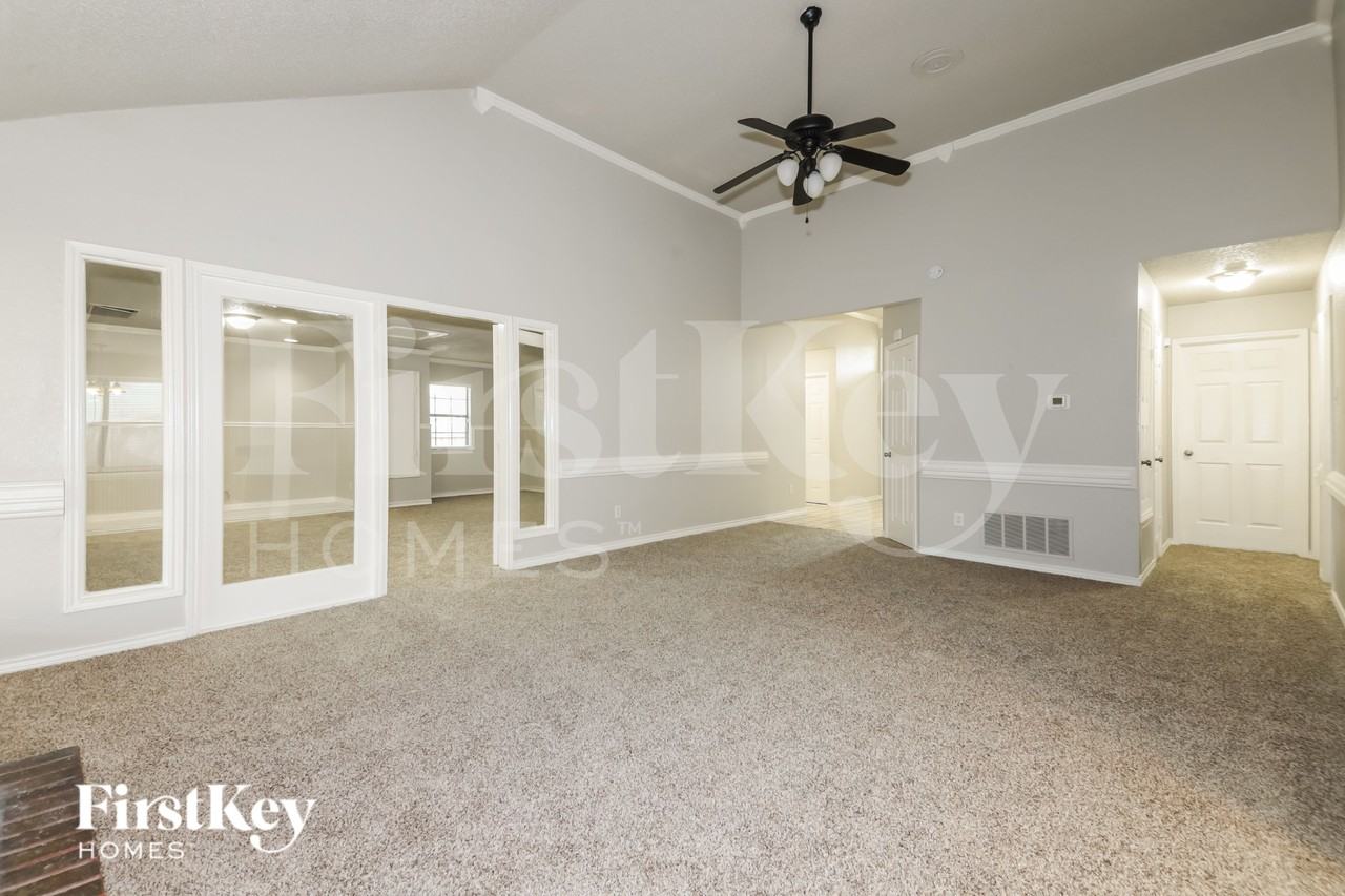 4118 Crystal Ln - Photo 7 of 16