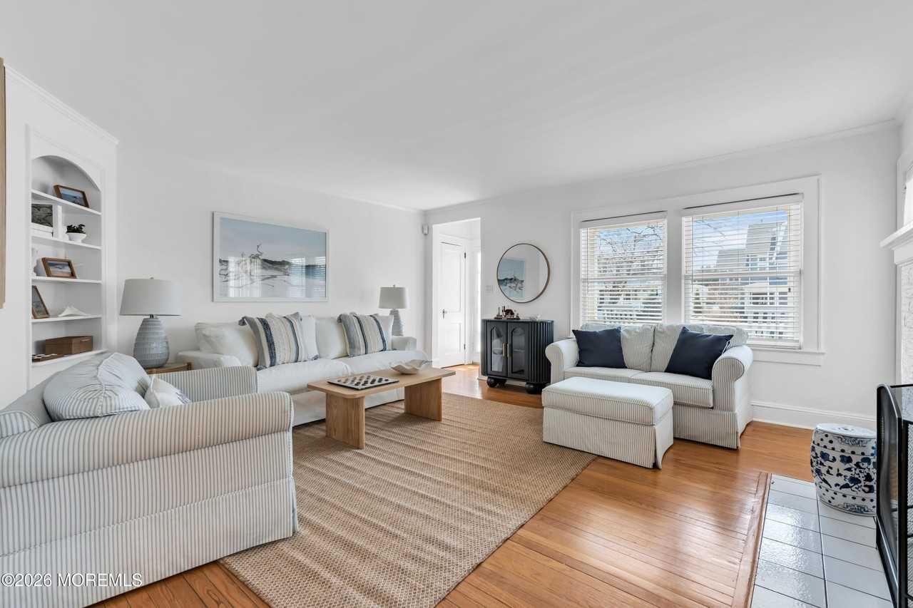 111 Chicago Blvd - Photo 7 of 47