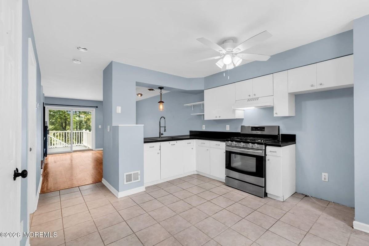 9 Gull Way - Photo 3 of 34