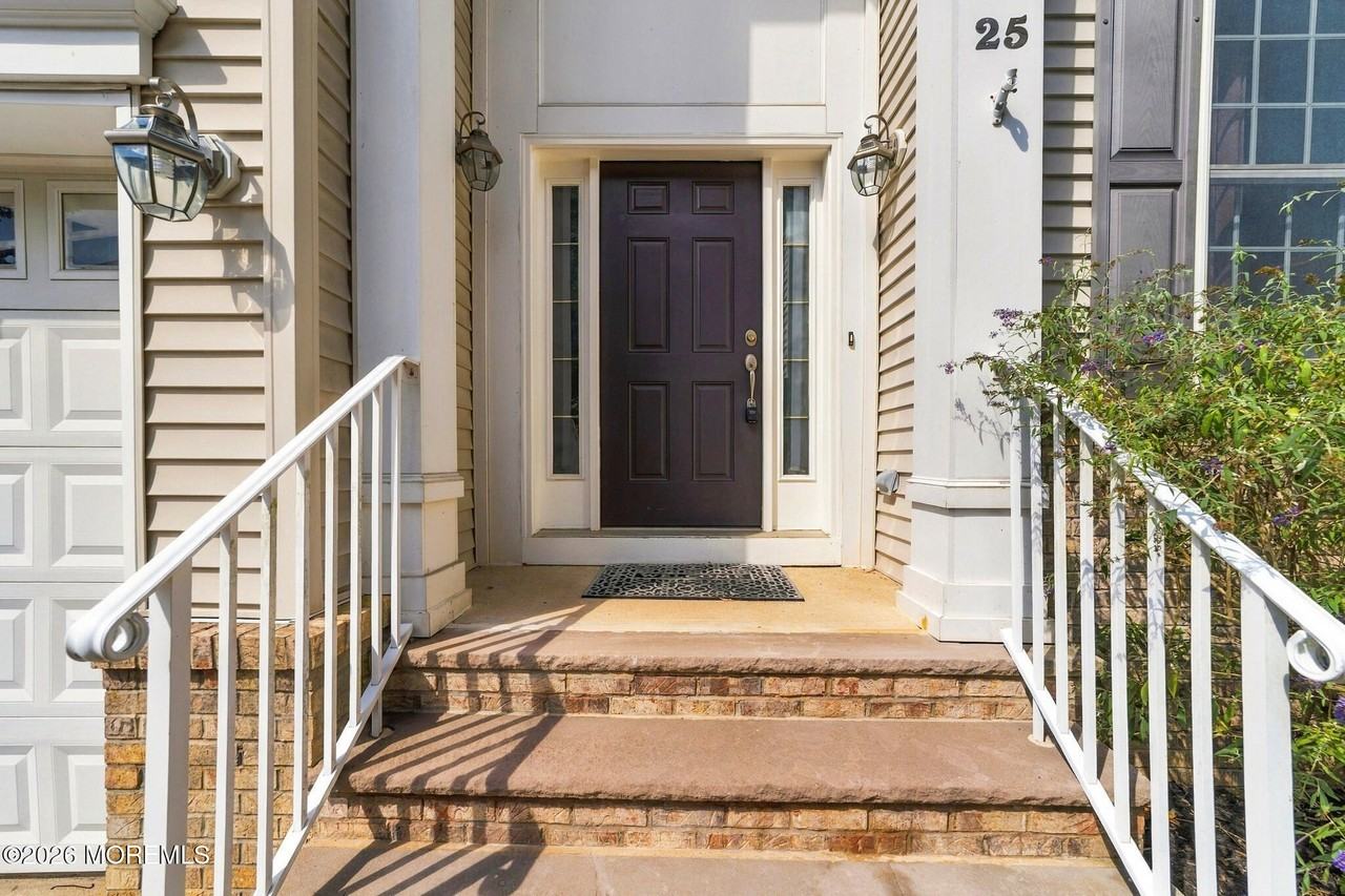 25 Brittany Ct