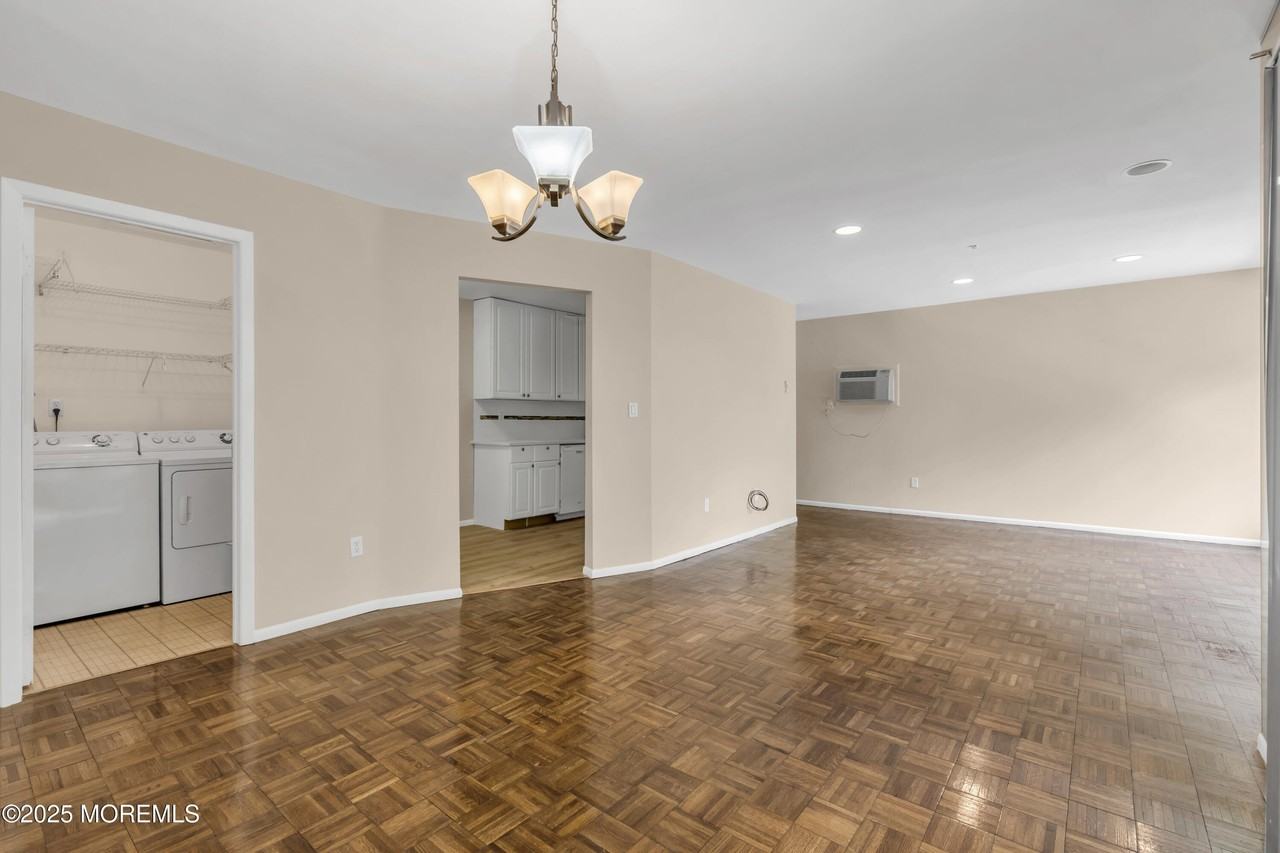 30 Meadow Green Cir #F - Photo 7 of 22