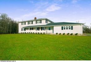 featured image of 370 Smithburg Rd